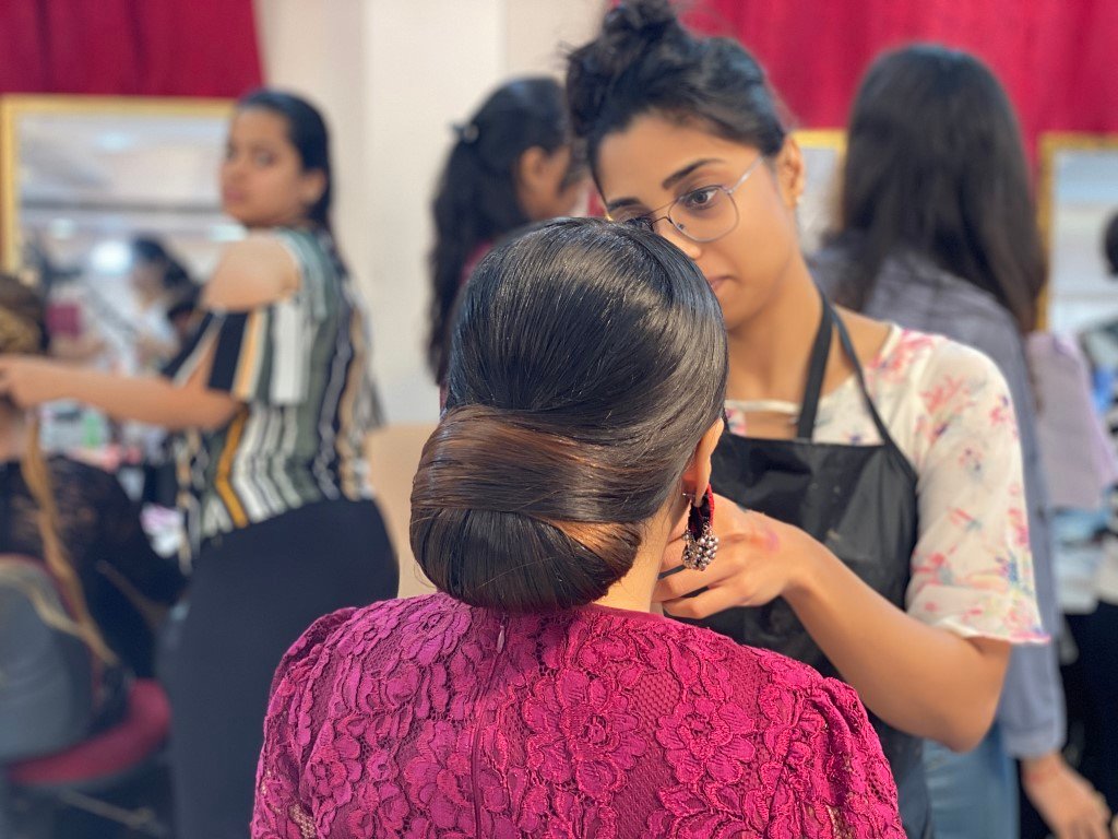HAIR STYLIST